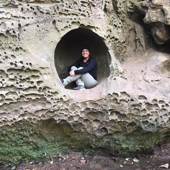 Meet your Posher, Diedre - Picture 1 of 1